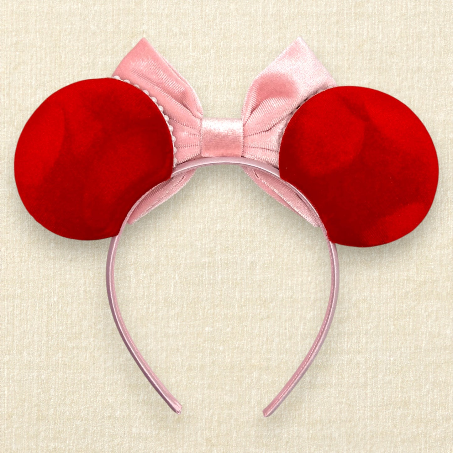 Red velvet mouse ears with mouse and round pearls and pearl trim, with pink velvet bow (back view)