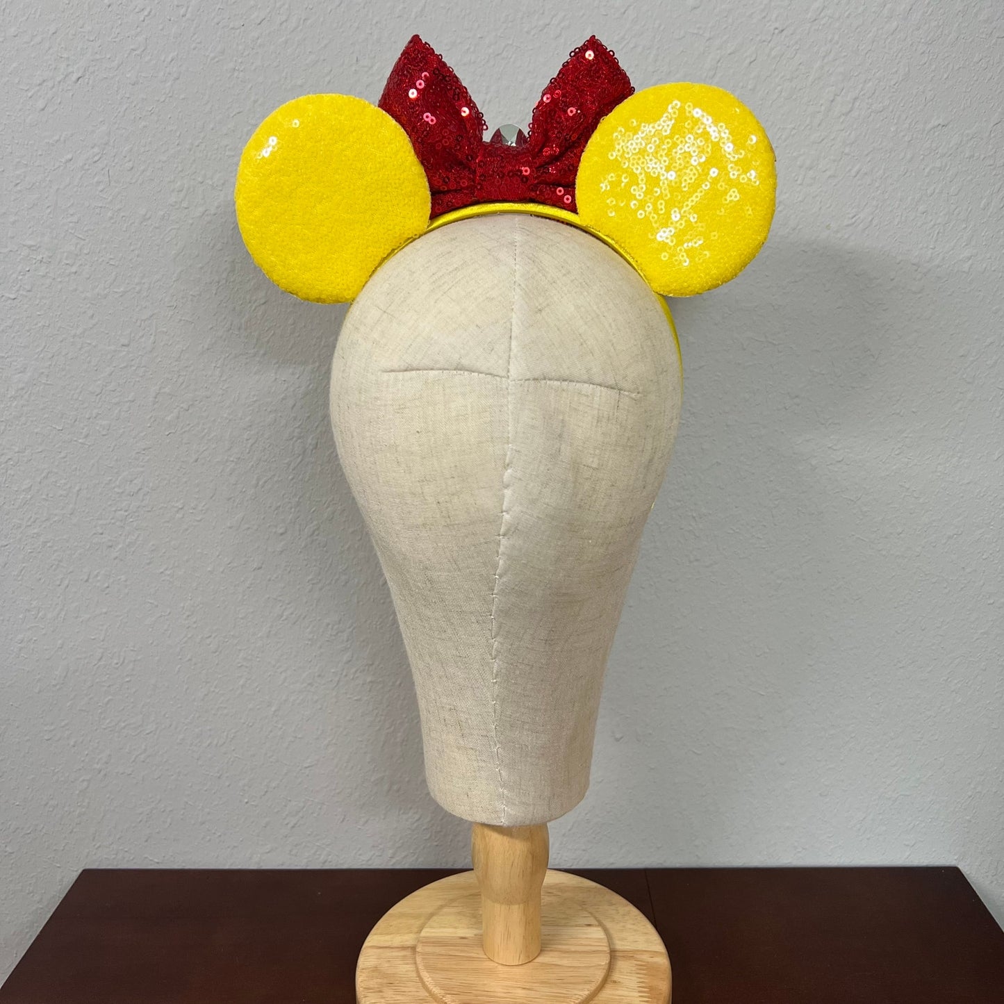 Characters - Sweet as Hunny Mouse Ears
