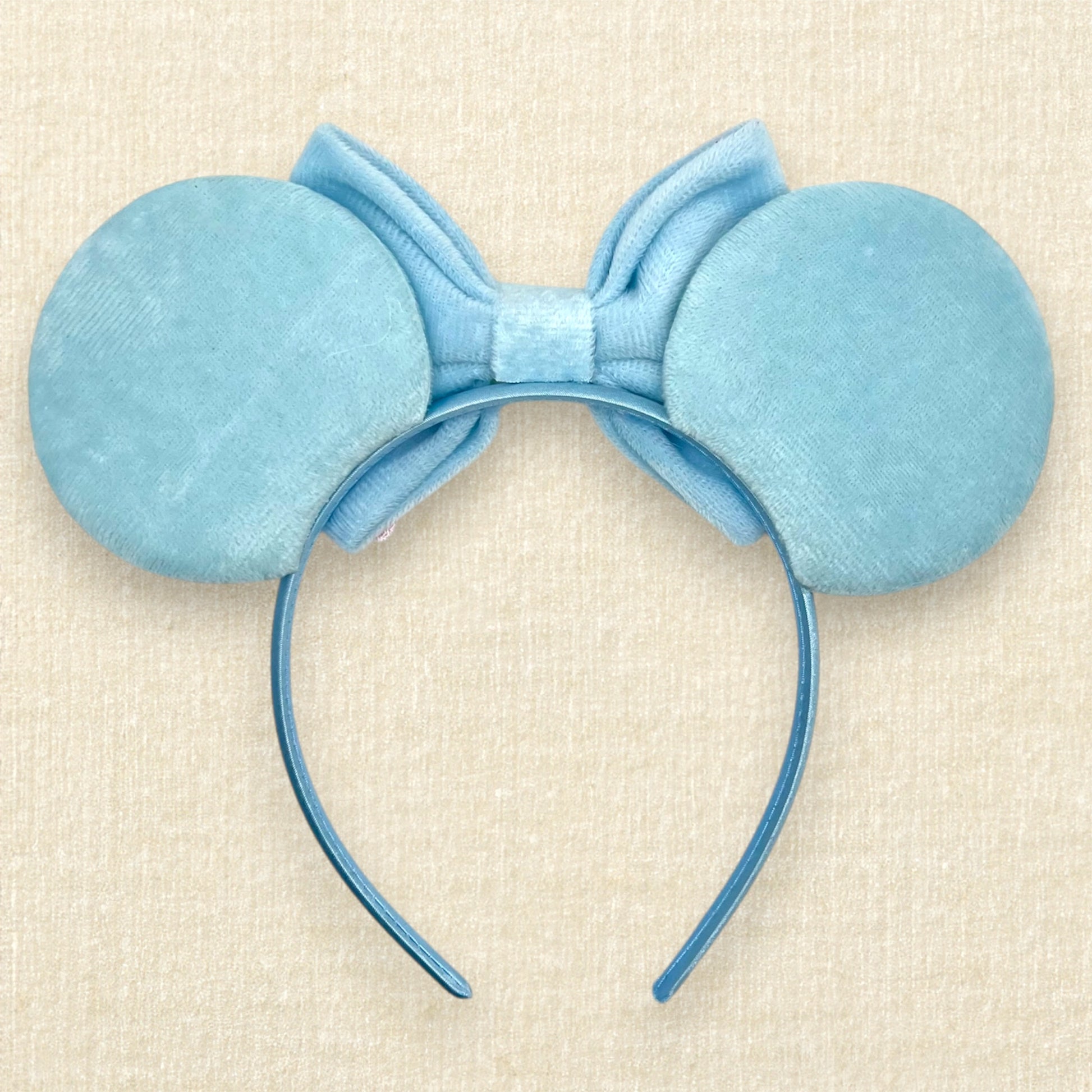 Blue velvet mouse ears and bow with pink fabric flowers (back view)